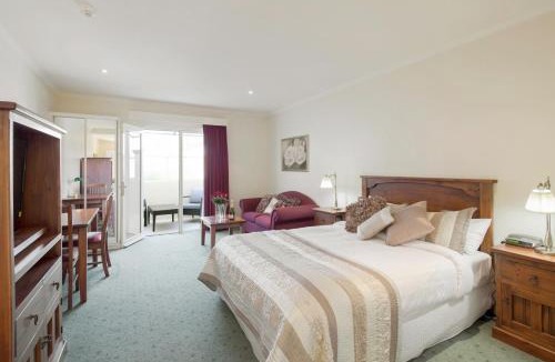 Strathdale Hotel | Best Western Crystal Inn