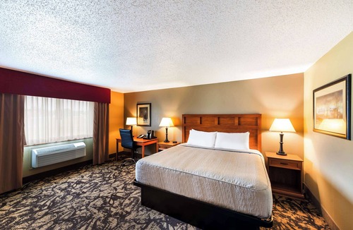 Eagle River Hotel | Best Western Derby Inn