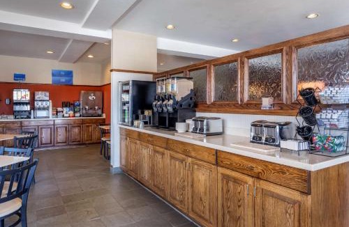 West Yellowstone Hotel | Best Western Desert Inn