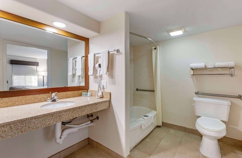 Safford Hotel | Best Western Desert Inn
