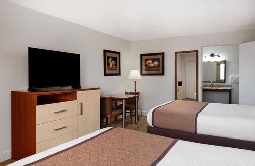 Tucumcari Hotel | Best Western Discovery Inn
