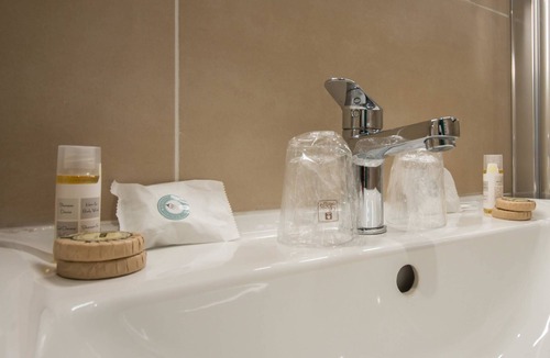 Salon-de-Provence Hotel | Best Western Domaine de Roquerousse