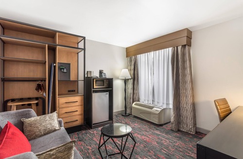 Edgehill Hotel | Best Western Downtown Plus Music Row