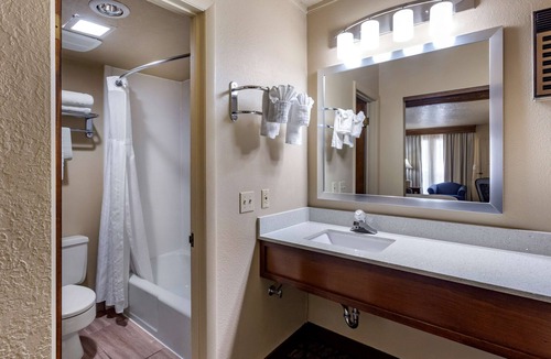 Evanston Hotel | Best Western Dunmar Inn