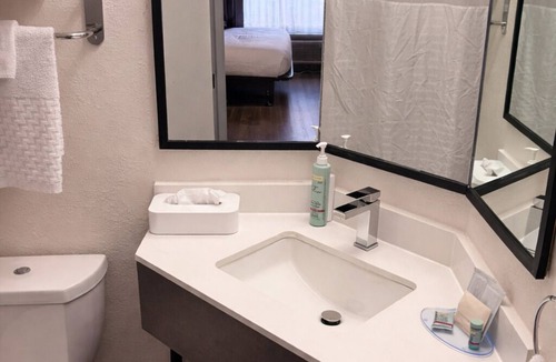 Morehead Hotel | Best Western Eagles Inn