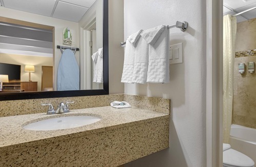 Roswell Hotel | Best Western El Rancho Palacio