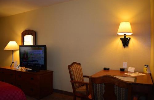 Hallettsville Hotel | Best Western Executive Inn