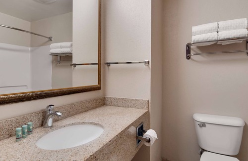 Latta Hotel | Best Western Executive Inn