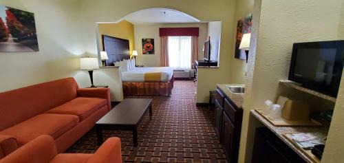 Madisonville Hotel | Best Western Executive Inn & Suites