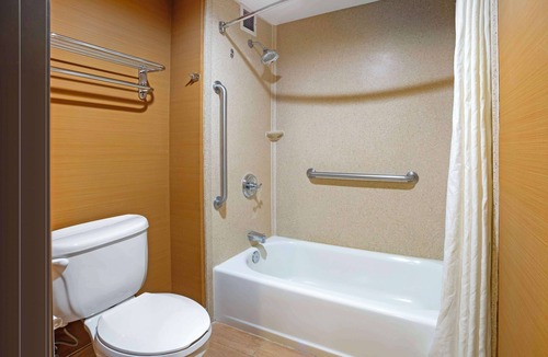 Exeter Hotel | Best Western Exeter Inn & Suites