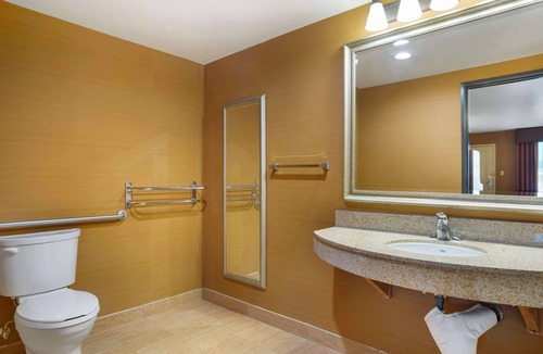 Exeter Hotel | Best Western Exeter Inn & Suites