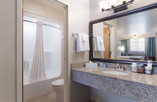 Mountain Home Hotel | Best Western Foothills Inn