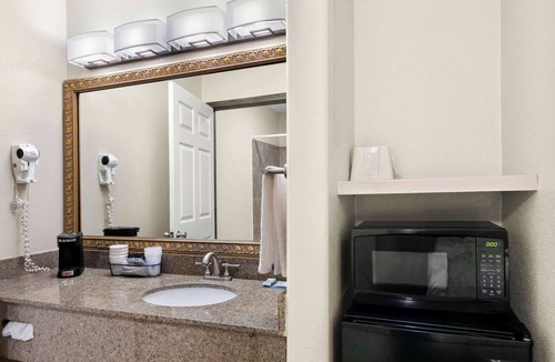 George West Hotel | Best Western George West Executive Inn