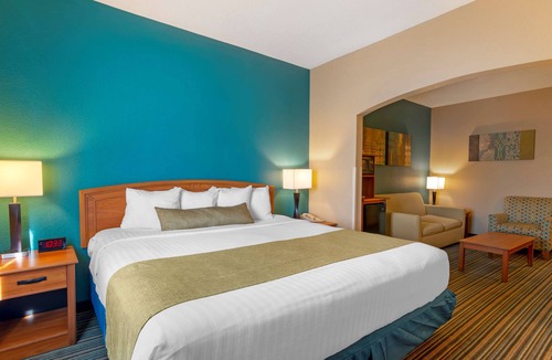 Wichita Hotel | Best Western Governors Inn & Suites