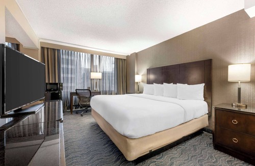 South Loop Hotel | Best Western Grant Park Hotel