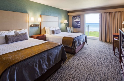 St Ignace Hotel | Best Western Harbour Pointe Lakefront