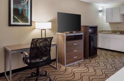 Concord Hotel | Best Western Heritage Inn