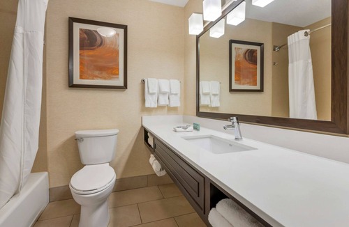 Hilliard Hotel | Best Western Hilliard Inn & Suites