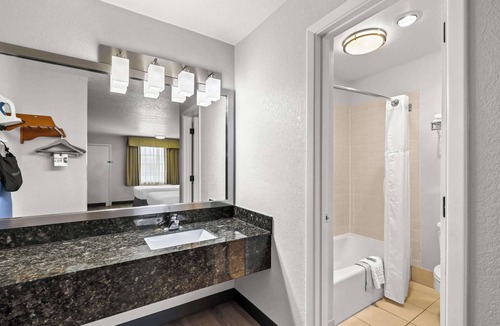 Medford Hotel | Best Western Horizon Inn