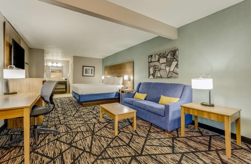 Huntsville Hotel | Best Western Huntsville Inn & Suites
