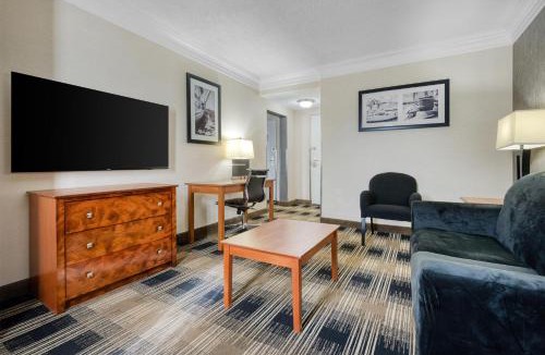 Rochester Hotel | Best Western Inn at the Rochester Airport