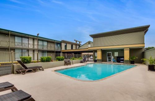 Amistad National Recreational Area Hotel | Best Western Inn of Del Rio