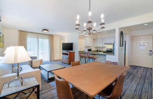 East Haven  Rutland County Hotel | Best Western Inn & Suites Rutland-Killington