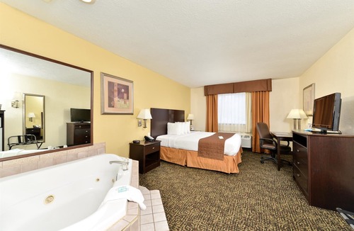 Elyria Hotel | Best Western Inn