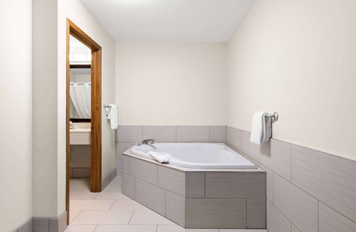 Rice Lake Hotel | Best Western Inn