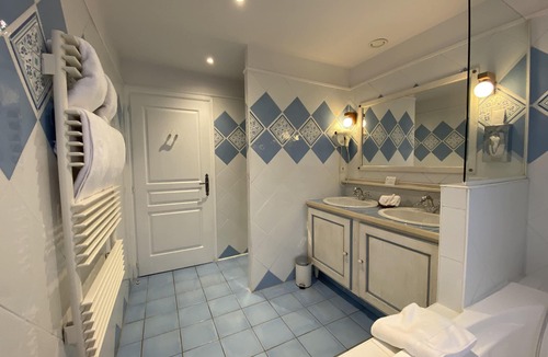 Gosnay Hotel | Best Western La Metairie