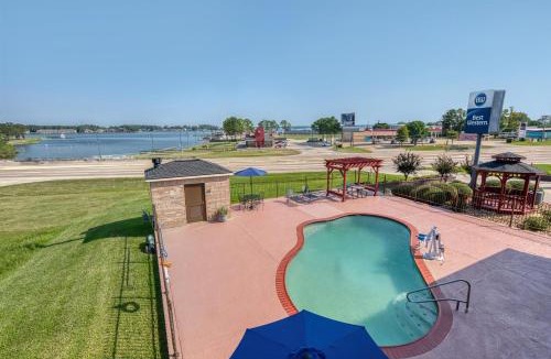 Montgomery Hotel | Best Western Lake Conroe Inn