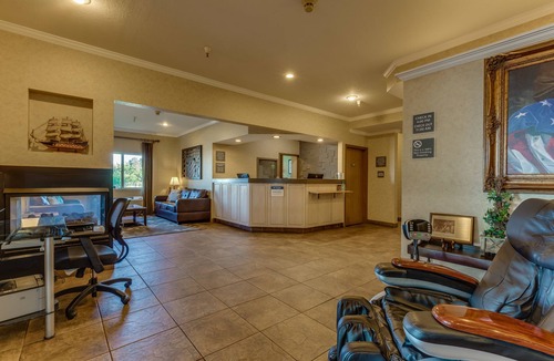 Ludington Hotel | Best Western Lakewinds
