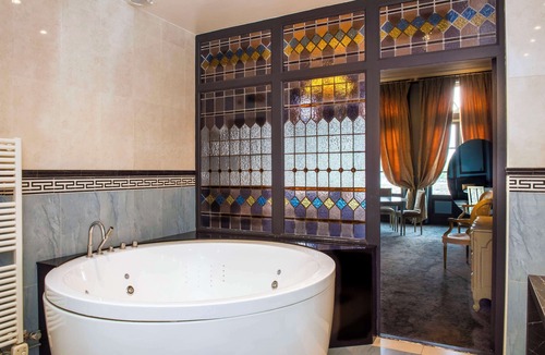 Honfleur Hotel | Best Western Le Cheval Blanc - Vieux Port