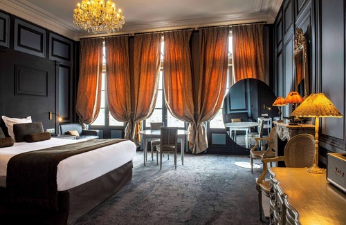 Honfleur Hotel | Best Western Le Cheval Blanc - Vieux Port