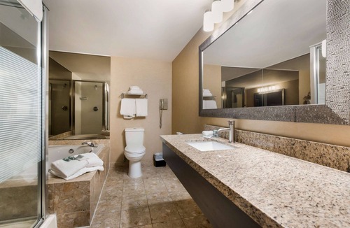 Simcoe Hotel | Best Western Little River Inn