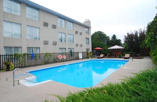 Simcoe Hotel | Best Western Little River Inn