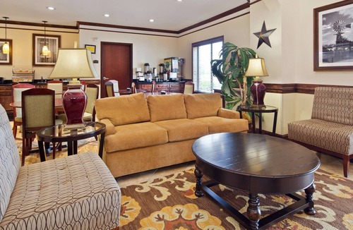 Edna Hotel | Best Western Lone Star Inn