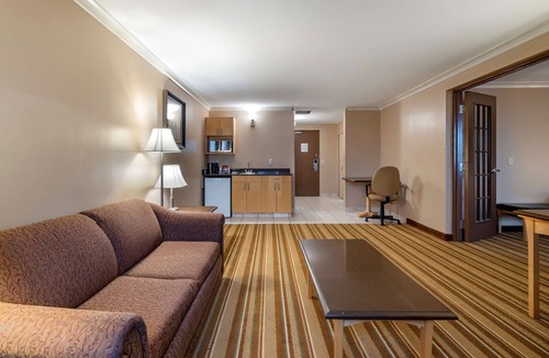 Prince Albert Hotel | Best Western Marquis Inn & Suites