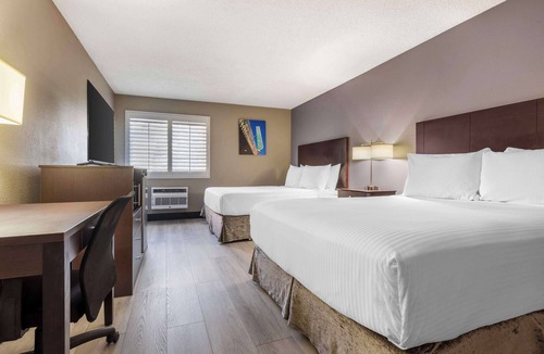 Paradise Hotel | Best Western McCarran Inn