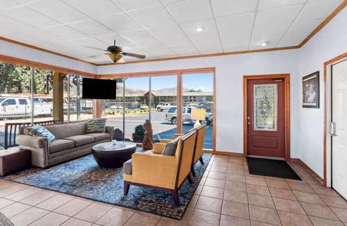 Yreka Hotel | Best Western Miner's Inn