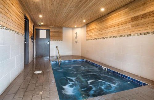 Government Camp Hotel | Best Western Mt. Hood Inn