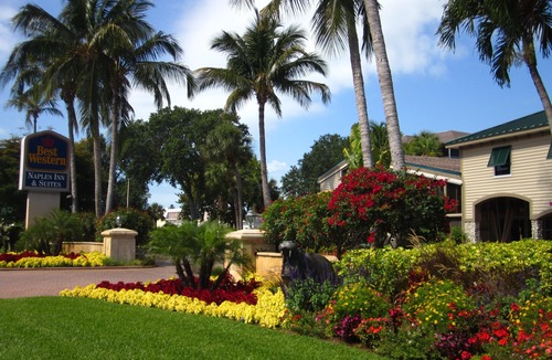 Moorings Hotel | Best Western Naples Inn & Suites