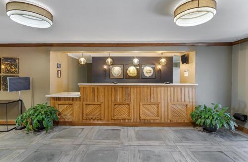 Shamard Heights Hotel | Best Western Natchitoches Inn