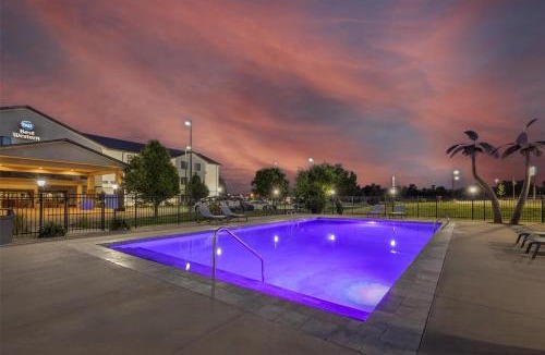 Dodge City Hotel | Best Western North Edge Inn