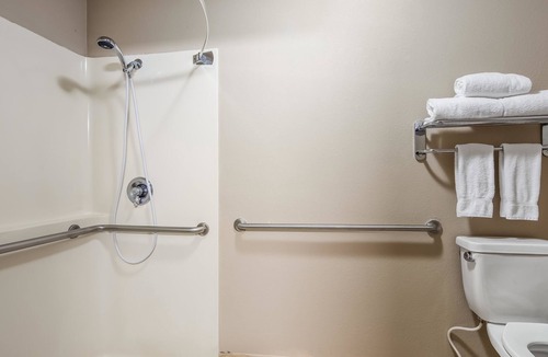 St. Helens Hotel | Best Western Oak Meadows Inn