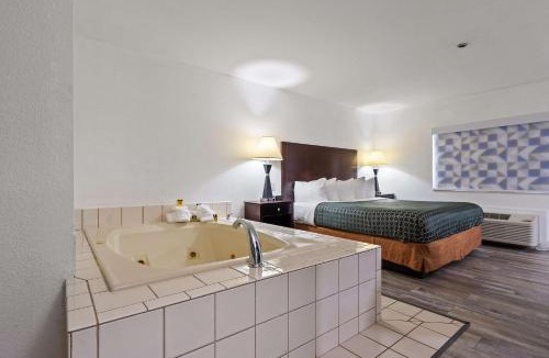 Westmont Hotel | Best Western Oakbrook Inn