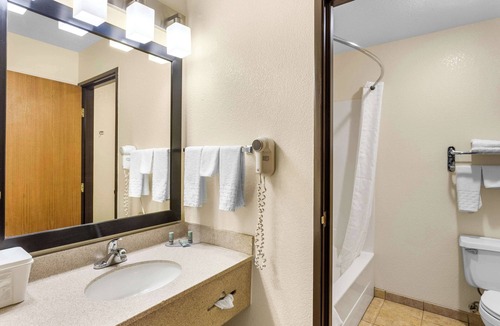 Oglesby Hotel | Best Western Oglesby Inn