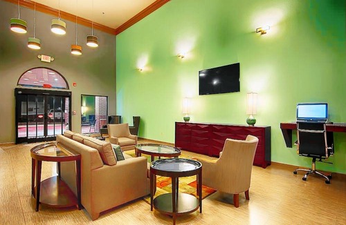 College Park Hotel | Best Western Plus The Woodlands