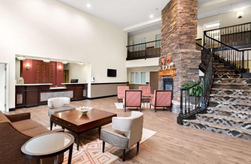 Palmyra Hotel | Best Western Palmyra Inn & Suites