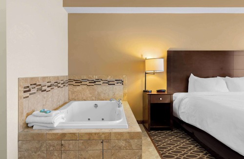 Savoy Hotel | Best Western Paradise Inn